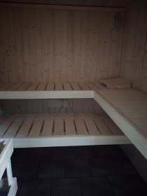 Chata s baznem a Finskou saunou - Rudnk