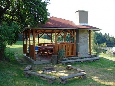 Chalupa na samot u lesa - esk Petrovice